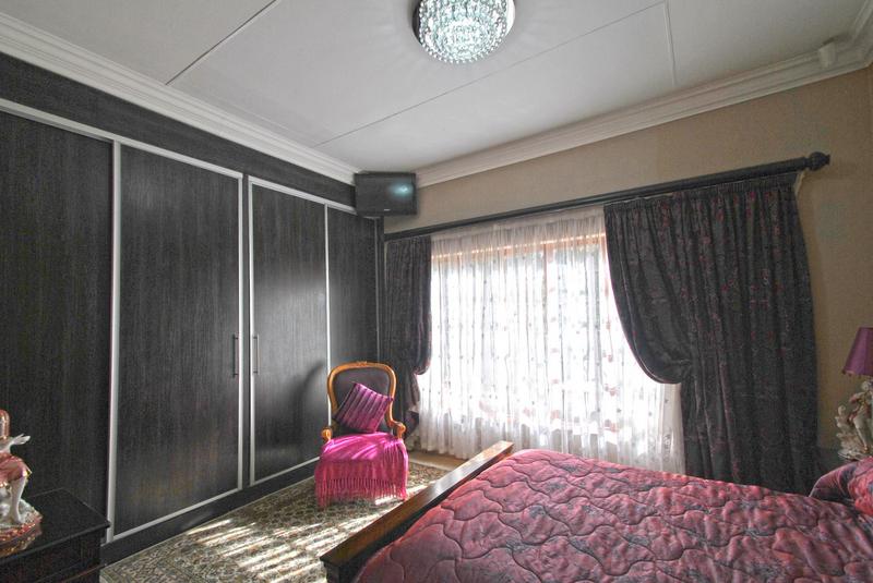 4 Bedroom Property for Sale in Parys Free State